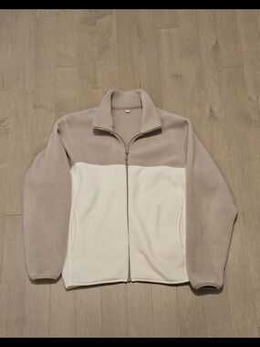 Uniqlo Two-Tone Fleece Jacket